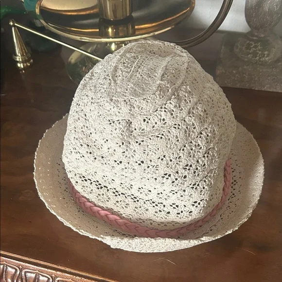 Vintage Cream Crochet Lace Hat - Picture 6 of 14